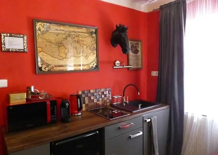 Homestay szállás Decadent Art Club *