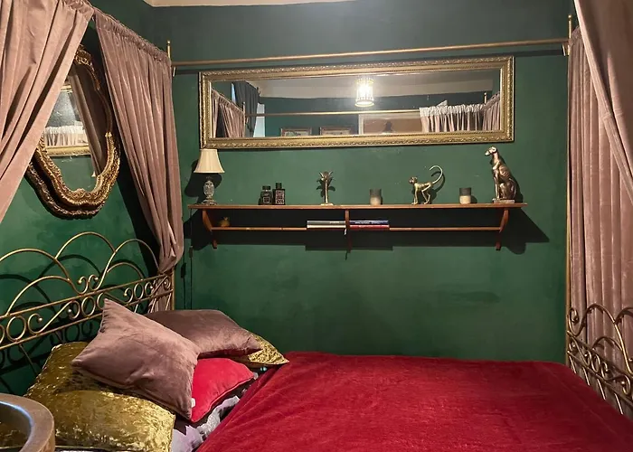 홈스테이 Decadent Art Club *